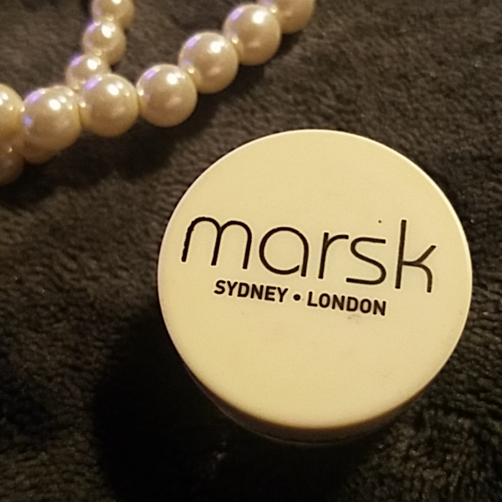 MARSK mineral eyeshadow